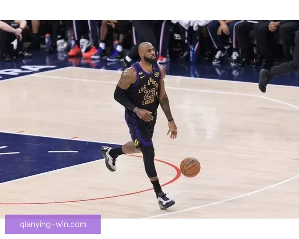 湖人横扫骑士迎四连胜 东契奇复出豪取42分哈登贡献17分